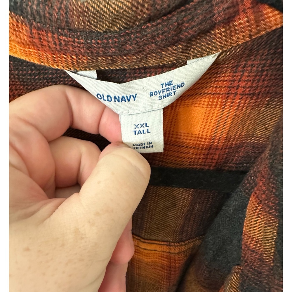 Evermore plaid button down - Picture 2 of 2